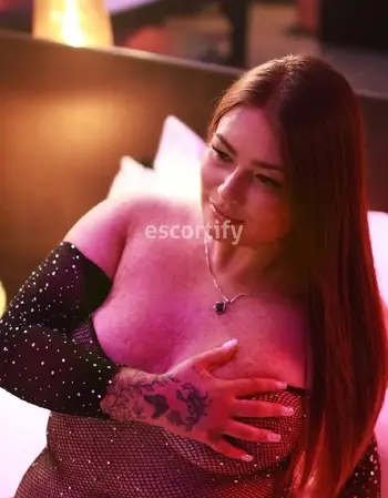 View Sasha, Auckland Escort | Tel: 0272143792