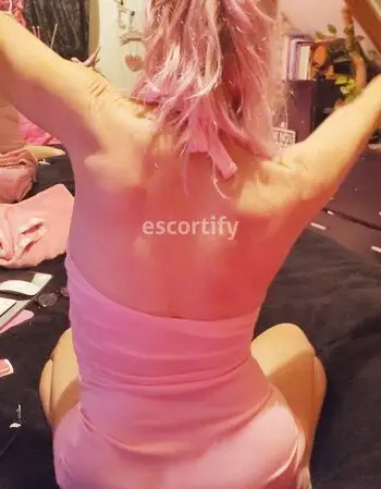 View Polly Amorous, Auckland Escort | Tel: +64204690069