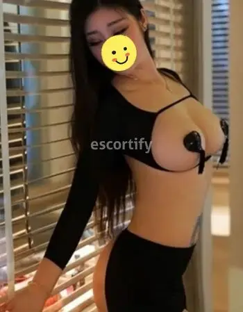 View Kitt, Hamilton Escort | Tel: 0224530279