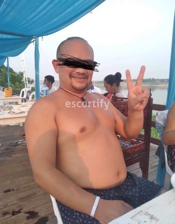 View Terry Huge, Males Escort | Tel: 0275103715