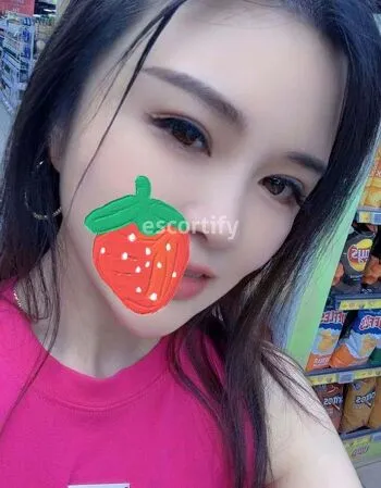 View Orange, Christchurch Escort | Tel: 0275246197