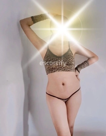 View Lulu, Auckland Escort | Tel: 0204376887