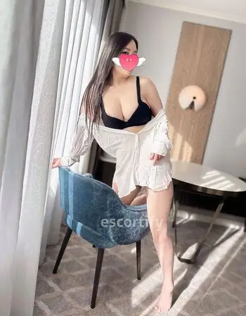 View Momo Pse, Christchurch Escort | Tel: 0204251881 