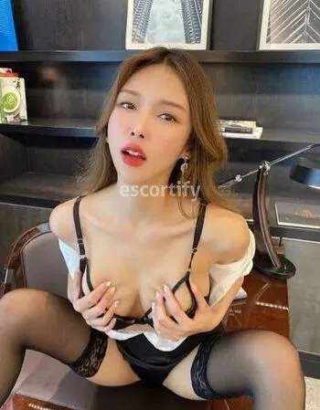 View Sarah, Wellington Escort | Tel: 0284720810