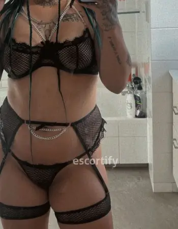 View Vampressa, Wellington Escort | Tel: 0220443611