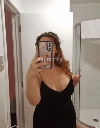View Eva, Hamilton Escort | Tel: 0221886880
