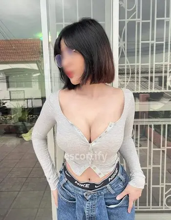 View Aimee, Central Nth Island Escort | Tel: 0224280028