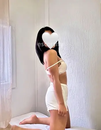 View Nina, Auckland Escort | Tel: 0204885599