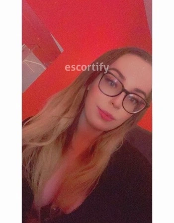 View Sarah and Natasha, Auckland Escort | Tel: 0273366338