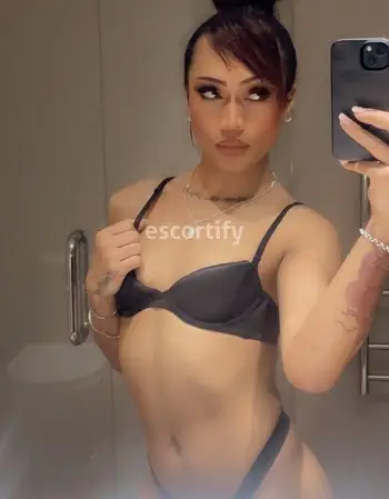 View Kamara trans, Trans Escort | Tel: 0223152989