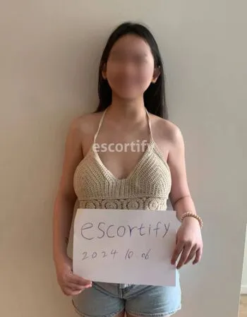 View Chole, Wellington Escort | Tel: 0221354956