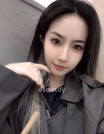 Hebe- Tiny slim uni student