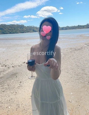 View summer, Auckland Escort | Tel: 02108060976