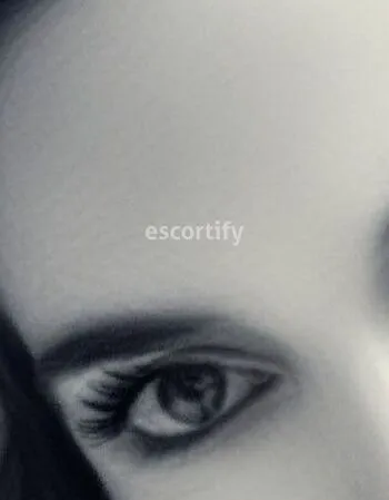 View FARRAH FETISH, Wellington Escort | Tel: 0204953512
