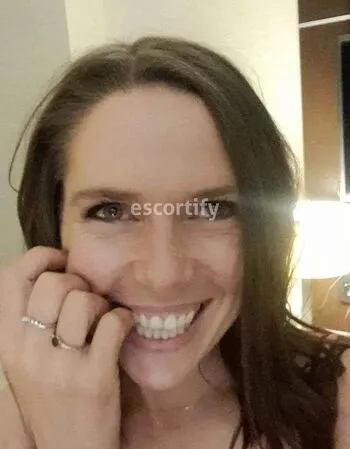 View FARRAH FETISH, Wellington Escort | Tel: 0204953512