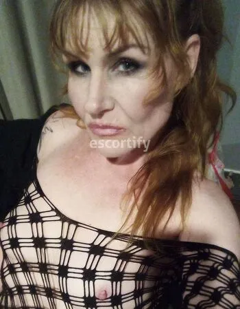 View KAYLA LUXE, Hamilton Escort | Tel: 02040199638
