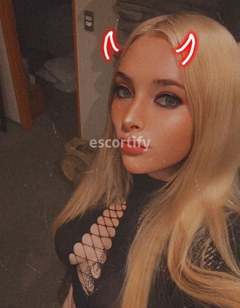 View Kandi, South Island Escort | Tel: 0223970416