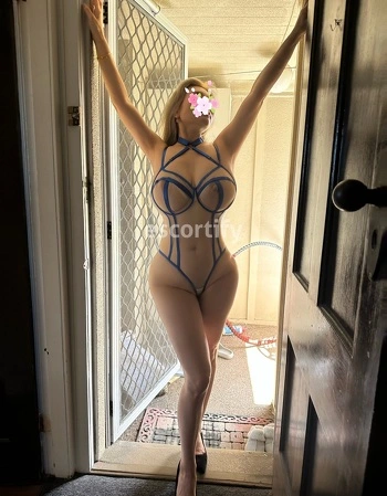 View Sabrina, Hamilton Escort | Tel: 021 149 4857
