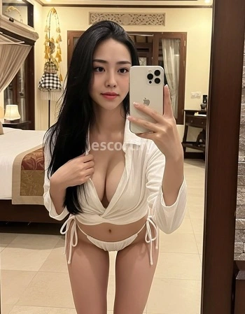 View Blanche, Hamilton Escort | Tel: 0223857016