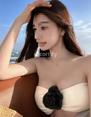 View Lucy, Auckland Escort | Tel: 0220409598