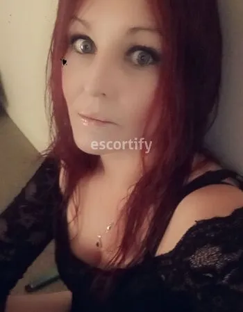 View Miss Luscious Leah, South Island Escort | Tel: 02904553968