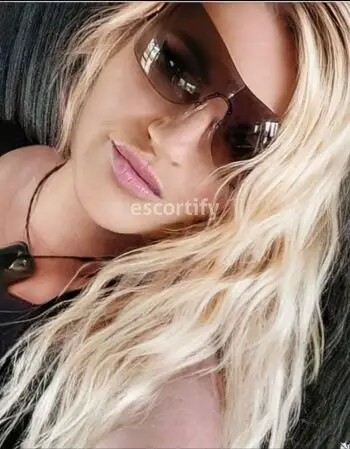 View Jordan and Katie, Central Nth Island Escort | Tel: 0272401696