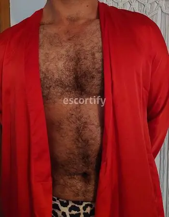 View Damian, Males Escort | Tel: 0225605542