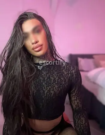 View Venus, Trans Escort | Tel: 0225456675
