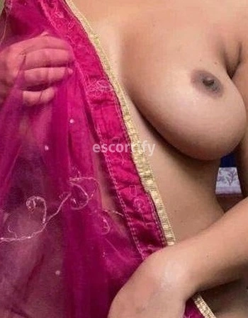 View Sam and Aaliyah, Auckland Escort | Tel: +64 21 081 88467