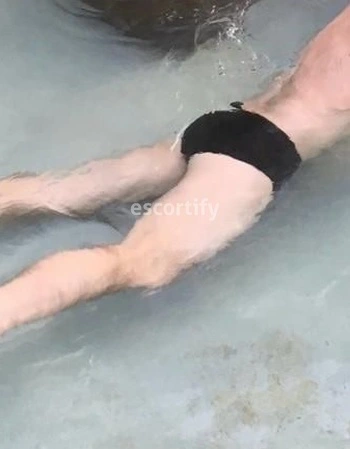 View Roberto, Males Escort | Tel: ‪+64275108393‬