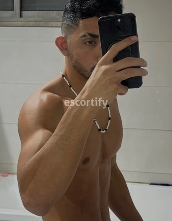 View LAITH, Males Escort | Tel: +64272099304