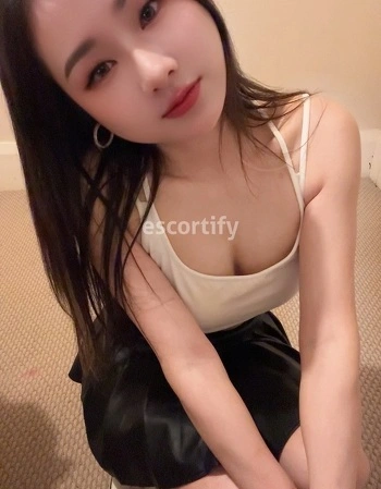 View Lucy, Auckland Escort | Tel: 0224940608