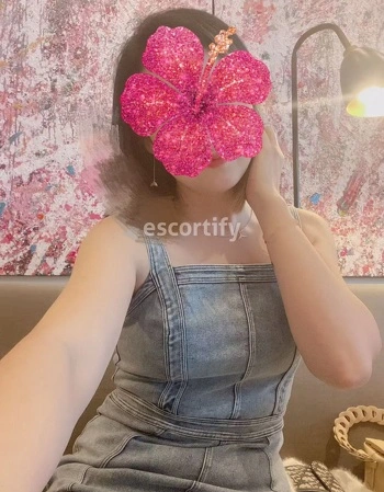 View Maggie, Auckland Escort | Tel: 0220356899