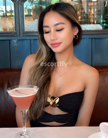 View Chole, Auckland Escort | Tel: 0225806606