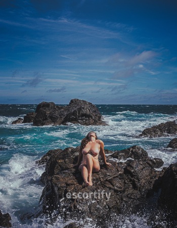 View Summer, Wellington sensual massage Escort | Tel: 0273166097