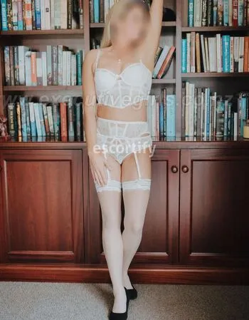 View Tiffany, Christchurch Escort | Tel: 02777 532 33